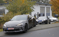 ロードスターとアルピーヌ従え…スバル BRZ 謎の開発車両、改良モデルかスペシャル仕様か 画像
