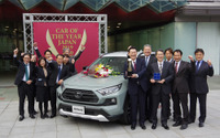 【日本カーオブザイヤー2019-20】今年の一台は『トヨタ RAV4』に決定! 国産車は3年ぶり 画像