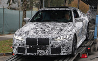 BMW M4クーペ 新型、ついに最終デザインが見えた! 画像
