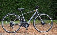 ブリヂストンサイクル、回生充電機能を搭載した電動クロスバイク「TB1e」発売 画像