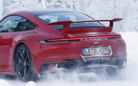 ポルシェ 911 に「GT3」風のウィング、これが新「エアロパッケージ」だ! 画像