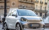 スマート フォーツー EV に改良新型、欧州発売へ 画像