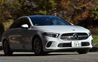 【メルセデスベンツ Aクラスセダン 新型試乗】『190E』を思わせる身のこなし…島崎七生人 画像