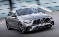 メルセデスベンツ Eクラスセダン 改良新型に「AMG53」、高性能48Vマイルドハイブリッド 画像