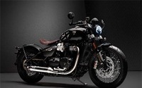 トライアンフ、世界750台限定の「ボバーTFC」を3月27日発売 238万9000円 画像
