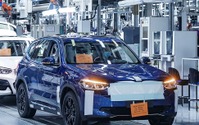 BMWの新型EV『iX3』、最新プロトタイプの画像…今夏生産開始 画像