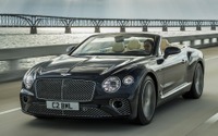 ベントレー コンチネンタルGTコンバーチブル 新型に「V8」、世界主要市場で納車開始…今夏から 画像