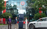サッカー FCバイエルン の施設にEV充電スポット…アウディが設置 画像