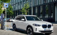 BMWブランド初、EVのSUV『iX3』発表…航続は最大520km 画像