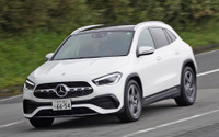 【メルセデスベンツ GLA 新型試乗】ドライバーをこんなに甘やかしていいのか?…岩貞るみこ 画像