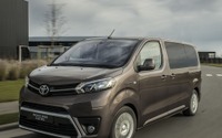 トヨタが新型EVミニバン発表、プジョーとシトロエンの兄弟車に設定…欧州向け『プロエース』 画像