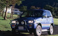 テラノ、ミストラル…ムーヴメントを先取りした日産のSUVたち【懐かしのカーカタログ】 画像