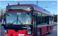 自動運転レベル3の大型バス、BRT専用で走行試験へ JR東日本が製作 画像