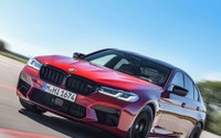 BMW M、初の電動モデルや M5 CS を発表へ 2021年 画像