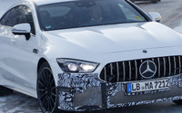 4ドアクーペ最速か!? メルセデスAMG GT の新グレード「73e」プロトタイプを初スクープ 画像