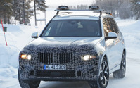 BMW X7 改良新型に水素レンジエクステンダーも!? 湾曲ダッシュボード採用なるか 画像