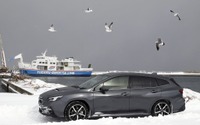 【スバル レヴォーグ 新型試乗】スバルはやっぱり雪が似合う!新型レヴォーグで走った津軽海峡・冬景色…河西啓介 画像