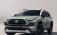 トヨタ RAV4 に2022年型、新LEDライトで表情変化...欧州で先行発表 画像