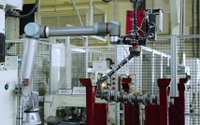 豊田自動織機、協働ロボット「UR10e」導入...重量物搬送を自動化 画像