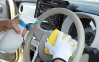放置した夏の汚れがニオイに変わる前に! プロ目線で学ぶ車内清掃の正解~Weeklyメンテナンス~ 画像