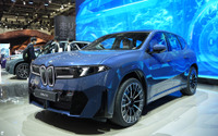 「実物は想像以上」BMWの新デザイン採用した新型『iX3』日本初公開で話題に、「テスラの次はこれ」の声も 画像