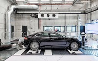 ポルシェ、250km/hまで走行中の振動と騒音を精密に再現...試験装置「FaSiP」活用 画像