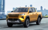 トヨタ『ハイラックス』新型、全方位パワートレーンで誕生...日本はディーゼルを2026年発売へ 画像
