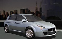 【ジュネーブショー出品車】次期マセラティはミニバンか!? イタルデザイン『ブラン』 画像