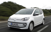 【VW up！ 海外試乗】国産車との違いに「力が抜けた」…桂伸一 画像