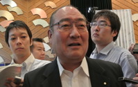 【スズキ ワゴンR 新型発表】田村副社長、エコカー補助金継続「すごく深刻にとらえている」 画像