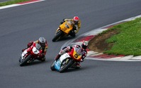 筑波サーキット、二輪レース終了後にコースを体験走行 画像
