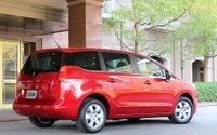 【プジョー 5008 発表】コンペティターはVWや国産車 画像