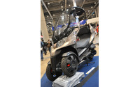 【東京モーターサイクルショー13】アディバジャパン、ニューコンセプト3輪スクーター AD treを発表 画像