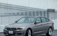 【BMW 320i グランツーリスモ 試乗】極上の後席空間が魅力…島崎七生人 画像