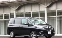 【マツダ ビアンテ SKYACTIV 試乗】セレナに逆襲!? 魅力倍増のペットフレンドリー免税ミニバン…青山尚暉 画像