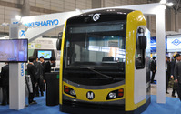 【第3回鉄道技術展】近畿車輛、次世代バッテリー電車をPR…LA向け電車の先頭部も登場 画像