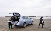 【三菱 アウトランダーPHEV 試乗】サーフィン、サイクリング…“プラグインハイブリッドEV”だからこそできるアクティビティ 画像