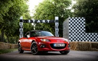【グッドウッド14】マツダ ロードスター 25周年記念車、英国初公開…スポーツカーの国で存在アピール 画像