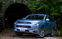 【三菱 アウトランダーPHEV 長距離試乗 後編】ワインディング、オフロードで輝く「三菱SUVらしさ」…井元康一郎 画像