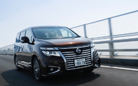 【日産 エルグランド スマートルームミラー装着車 試乗】普通のミラーに戻れなくなるクリアな後方視界、ビッグマイナーで3つの大変化…萩原文博 画像