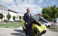 【トヨタ i-ROAD グルノーブル実証実験】超小型EVによるカーシェアプロジェクト、初の海外展開 画像