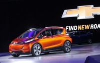 【デトロイトモーターショー15】シボレー「BOLT」 発表…もう1台のボルトは小型EV 画像