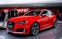 【ジュネーブモーターショー15】アウディ RS3 新型、初公開…プレミアムコンパクト最強の367ps 画像