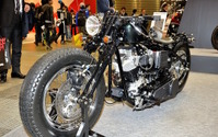 【東京モーターサイクルショー15】クラシカルな ロードホッパー などで視線集めるプロト 画像