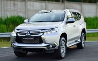 三菱 パジェロ スポーツ 新型、初公開…ダイナミック・シールド顔の3世代目 画像