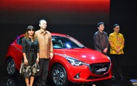 【ジャカルタモーターショー15】マツダ デミオ & ビアンテ の限定モデルを披露 画像