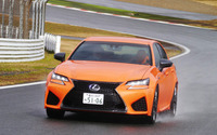 【レクサス GS F サーキット試乗】猛烈な嵐でもその鋭さは十分伝わる「凄セダン」…中村孝仁 画像