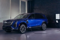 キャデラックの新型3列シート電動SUV『ビスティック』、詳細が明らかに 画像