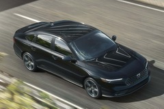 KTM、新型『1390 SUPER DUKE GT』発表…スポーツツアラーが全面進化