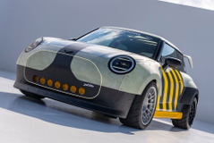 読売ジャイアンツ×阪神タイガース…ミニ四駆限定モデルを発売